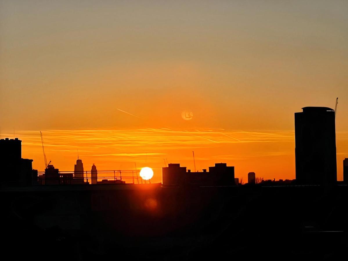 Bright Spacious En-Suite Room W/ London Views - 8Min From London Bridge! Екстер'єр фото